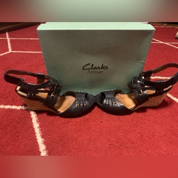 Clarks Artisan black wedge sandals size 6.5 EUC 3 inch heels - Picture 1 of 13